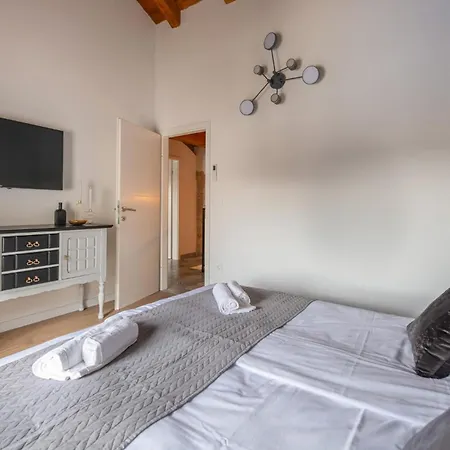 Lovely In With Kitchen Hébergement de vacances