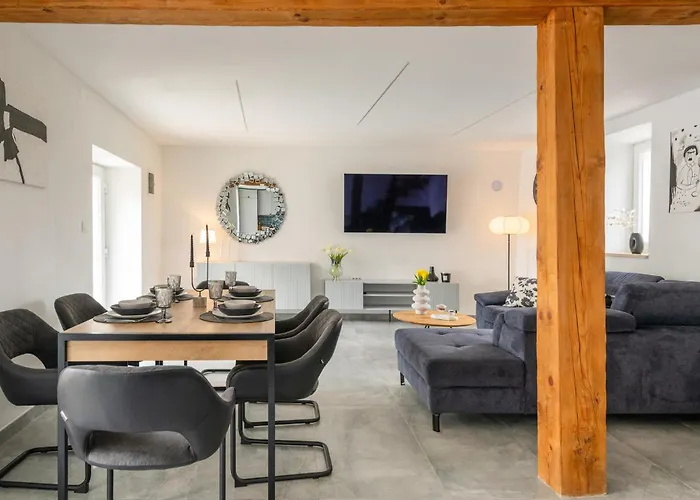 Lovely In With Kitchen *