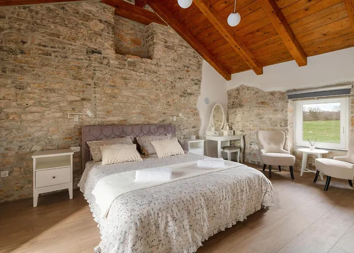 Lovely In With Kitchen * Vidulini