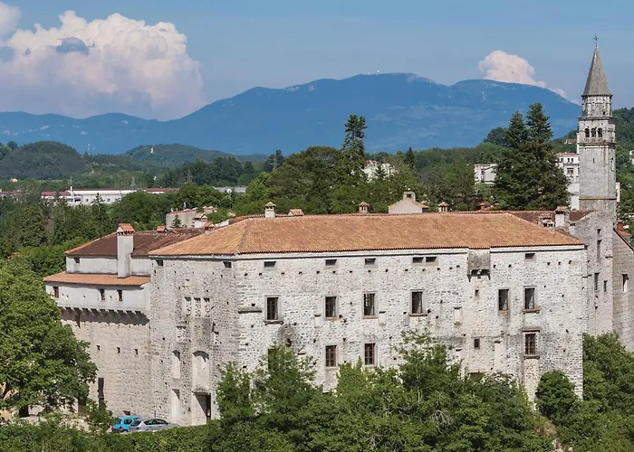 Lovely In With Kitchen Vidulini