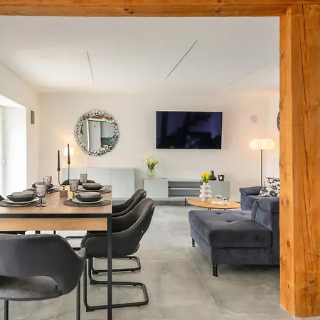 Lovely In With Kitchen *