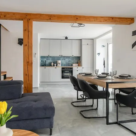 Lovely In With Kitchen Feriehus